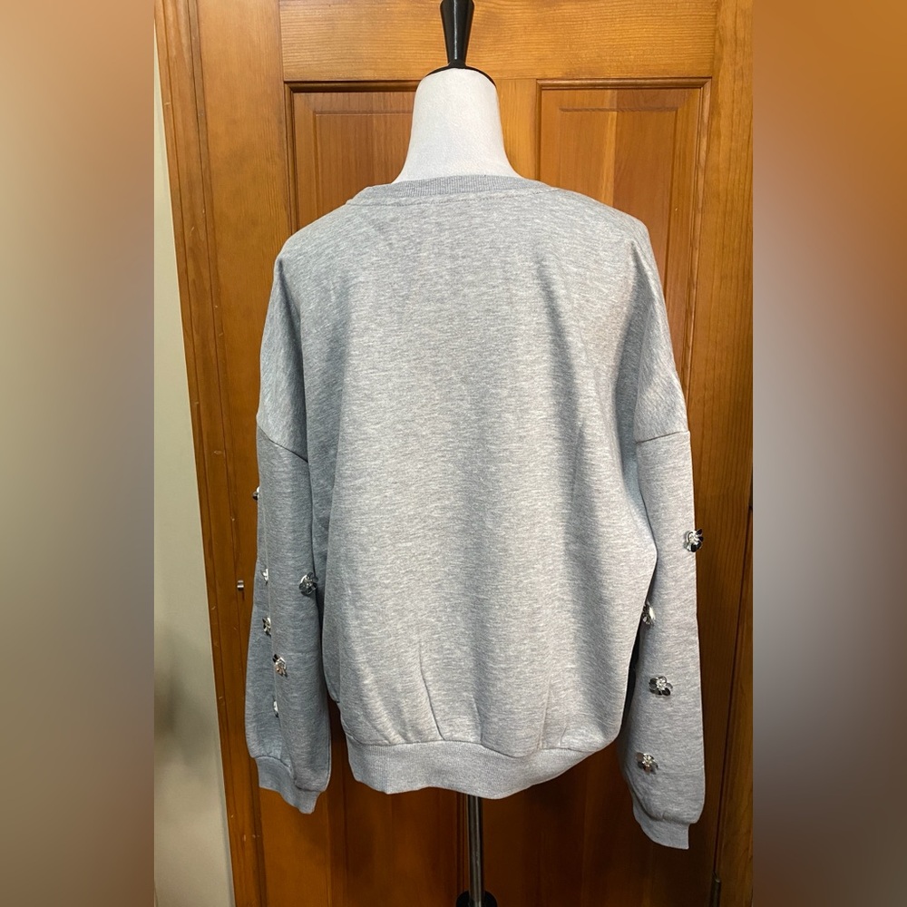 NWT Beaded Floral Sleeve Sweatshirt - Picture 2 of 4